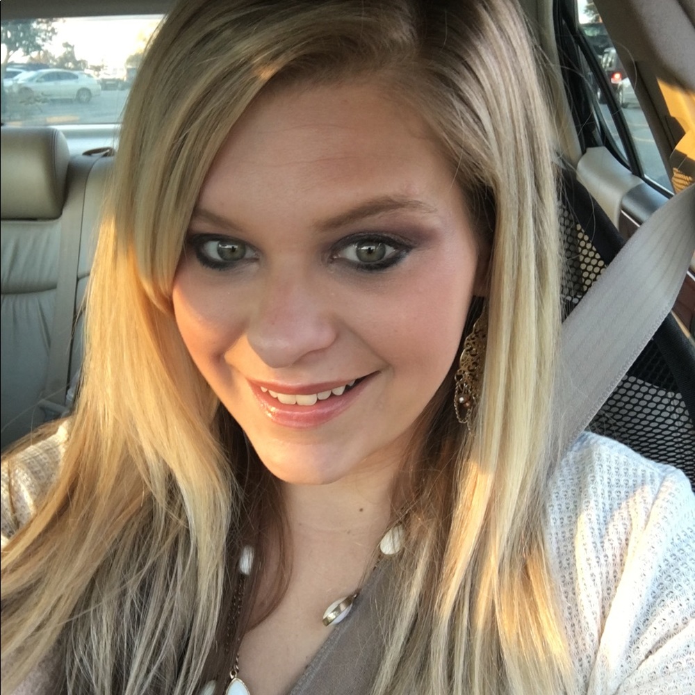 Meet your Posher, Rachel